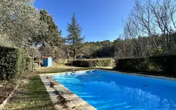 maison 16 pièces à Grambois (84240)