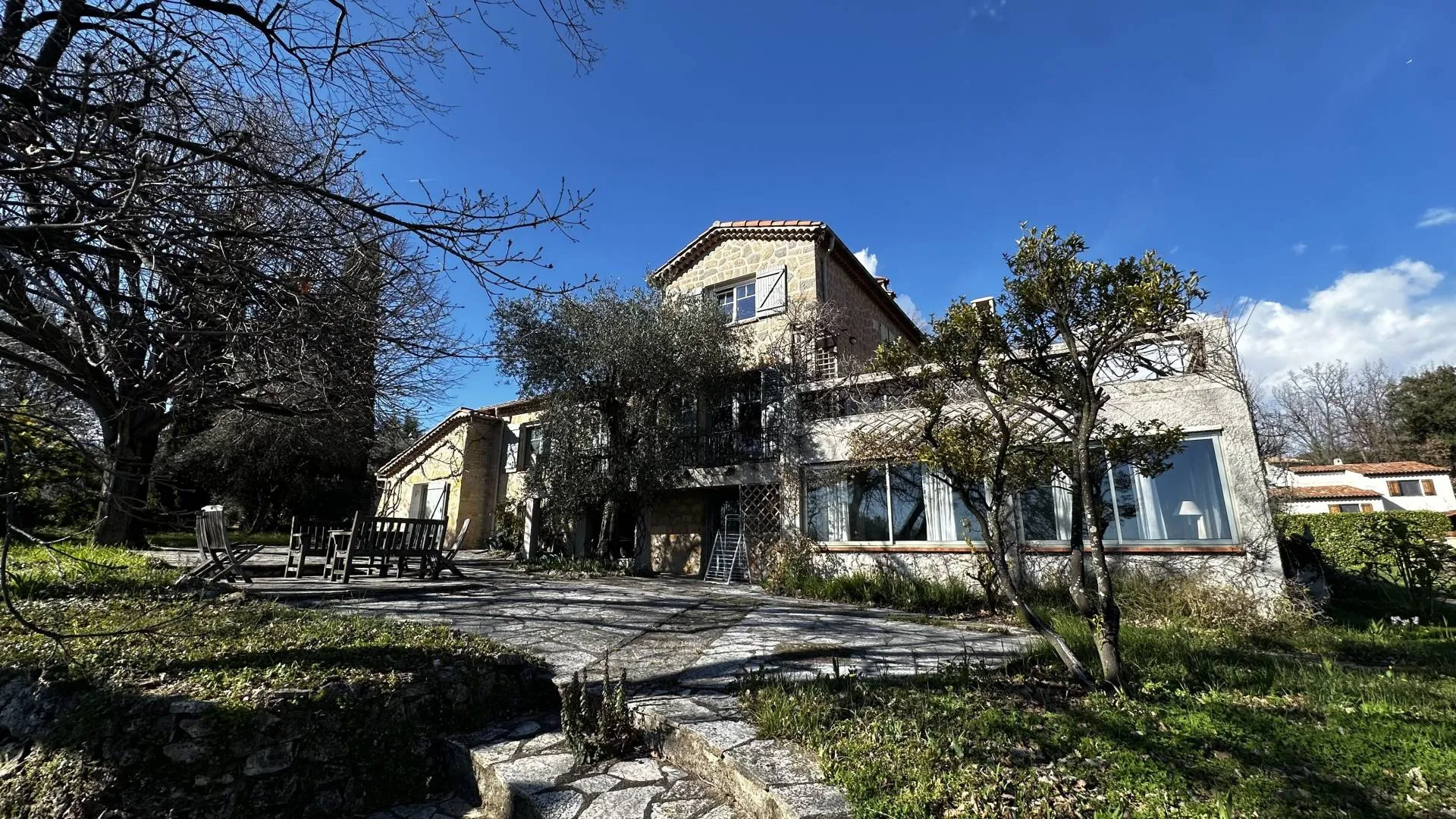 maison 8 pièces à Opio (06650)