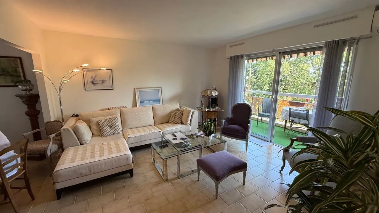 appartement 3 pièces à Fréjus (83600)