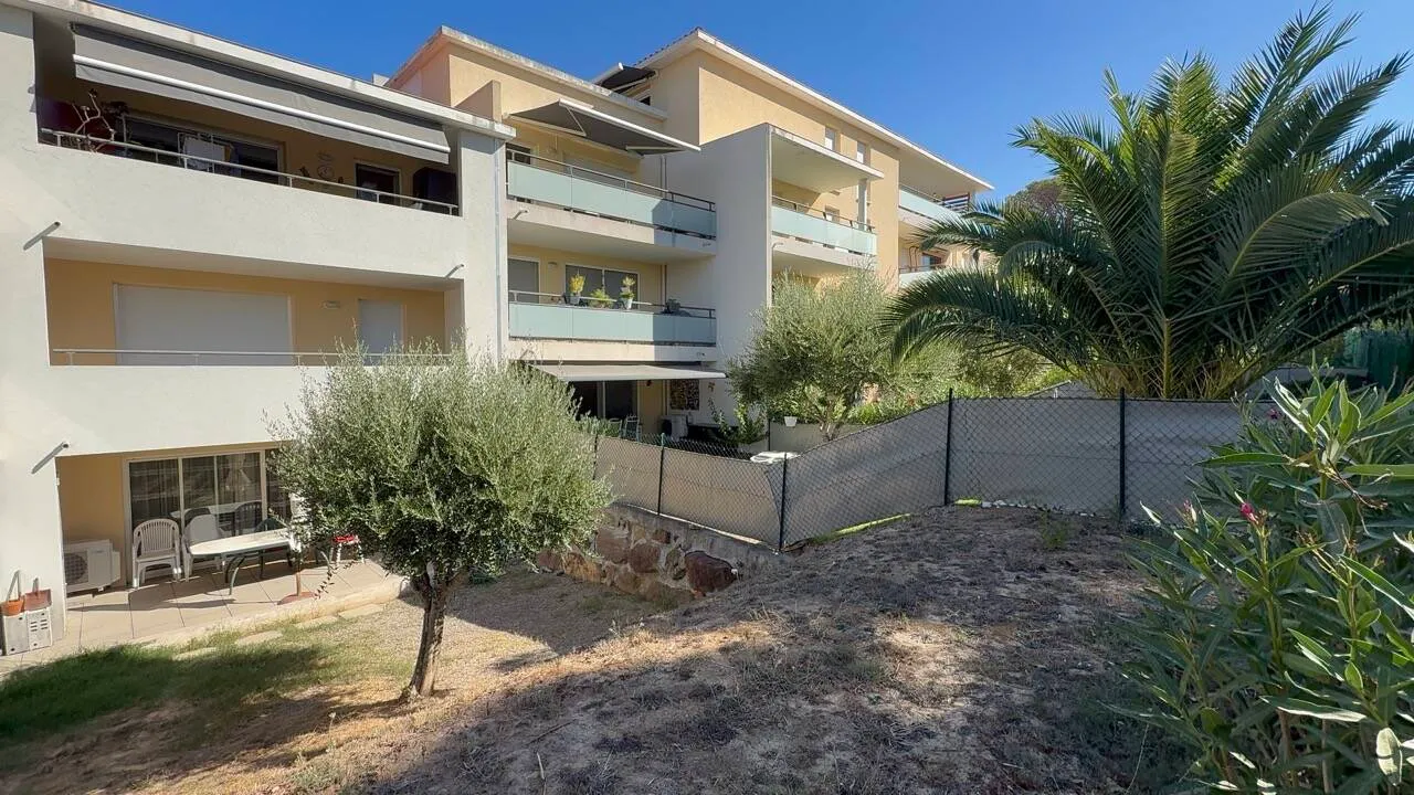 appartement 3 pièces à Fréjus (83600)