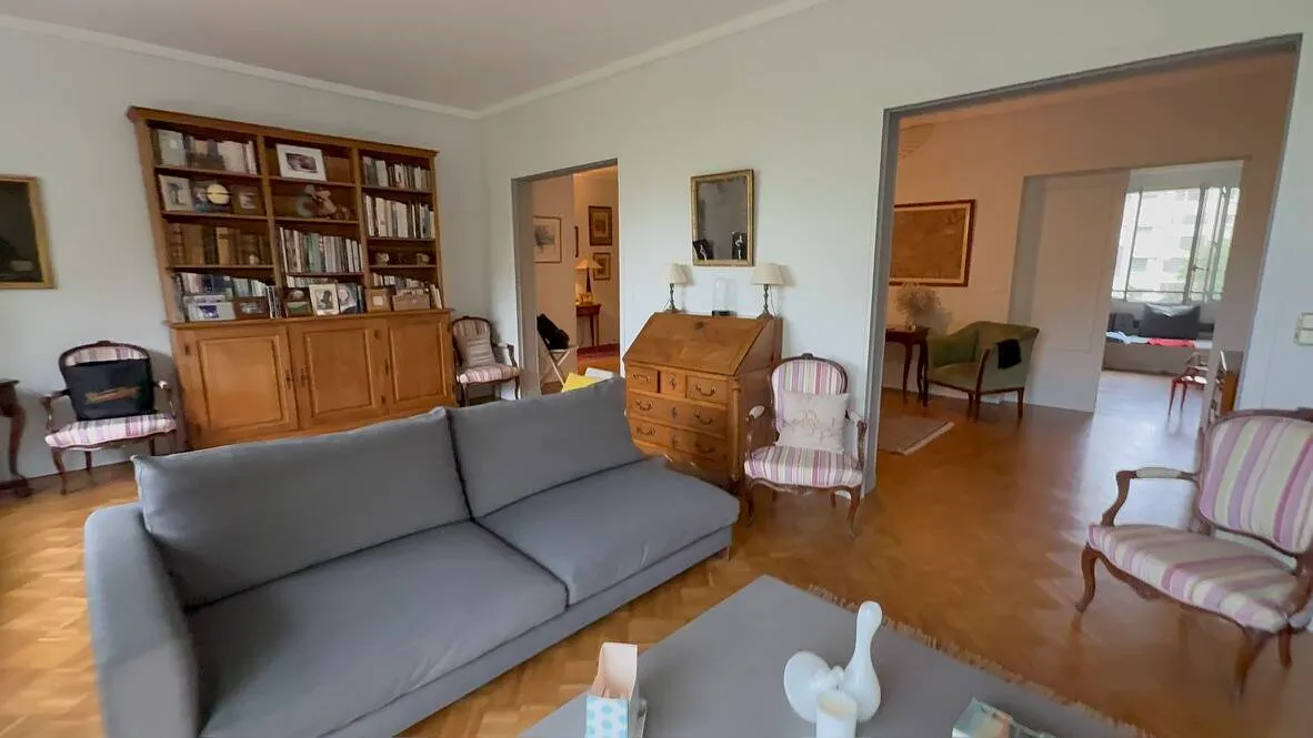 appartement 6 pièces à Marseille (13008)