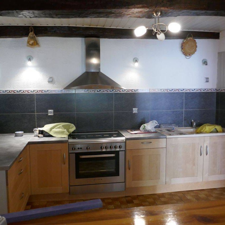 Appartement ,143 M2 avec Garage,Viager Libre, Dame de 76 ans,proche Toulon