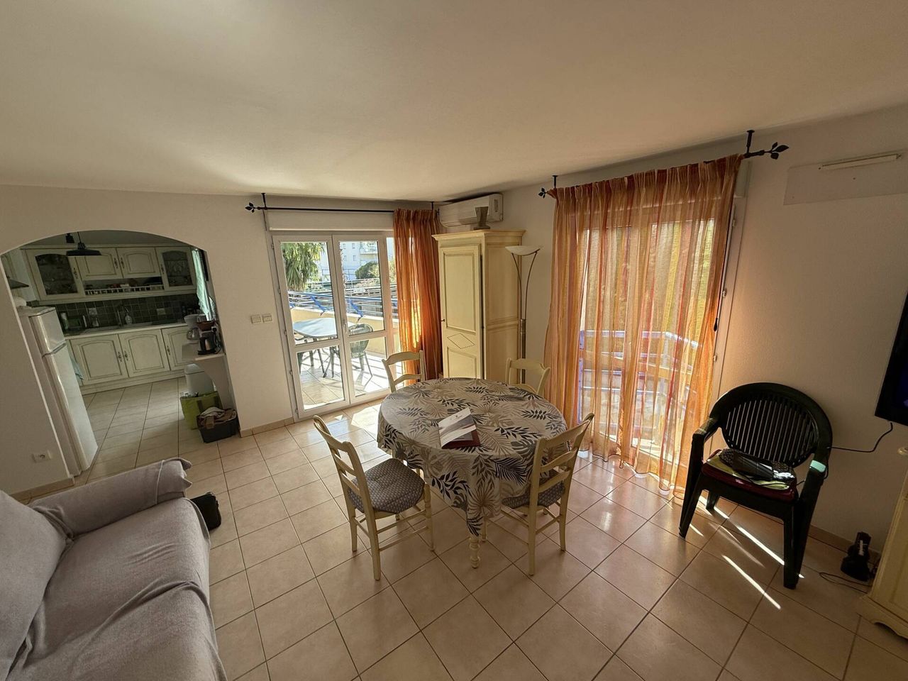 Appartement f3 Garage Proche Plage Fréjus 83600 Nue Propriété Mr 70 ans et Mme 70 ans