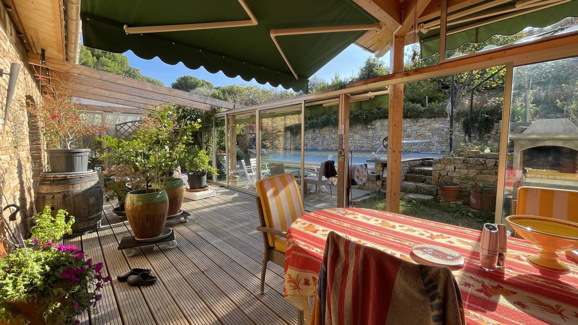 Villa, 175 M2 terrain1759 M2,Vallauris Super Cannes, Viager Occupé ,74  et 72 ans