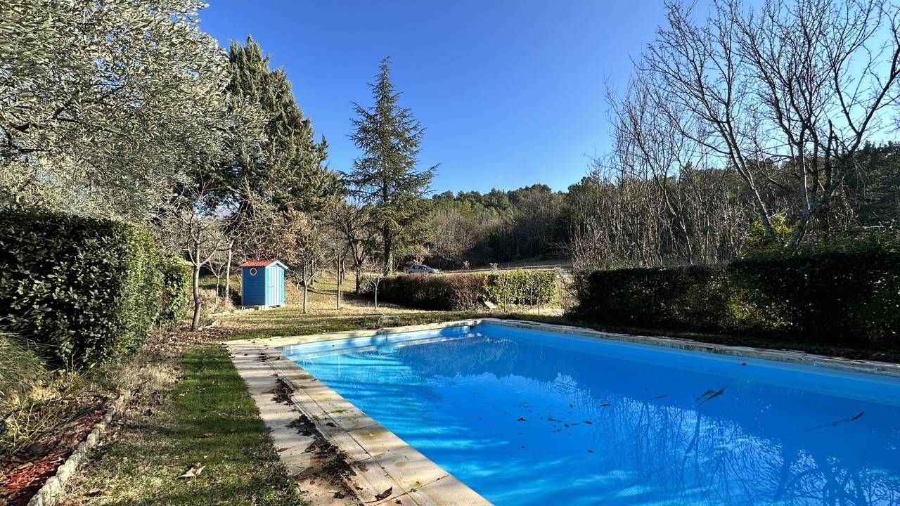 Propriété ,3 Villas,32 hectares,Grambois,84240,Viager occupé ,Mr de 83 ans