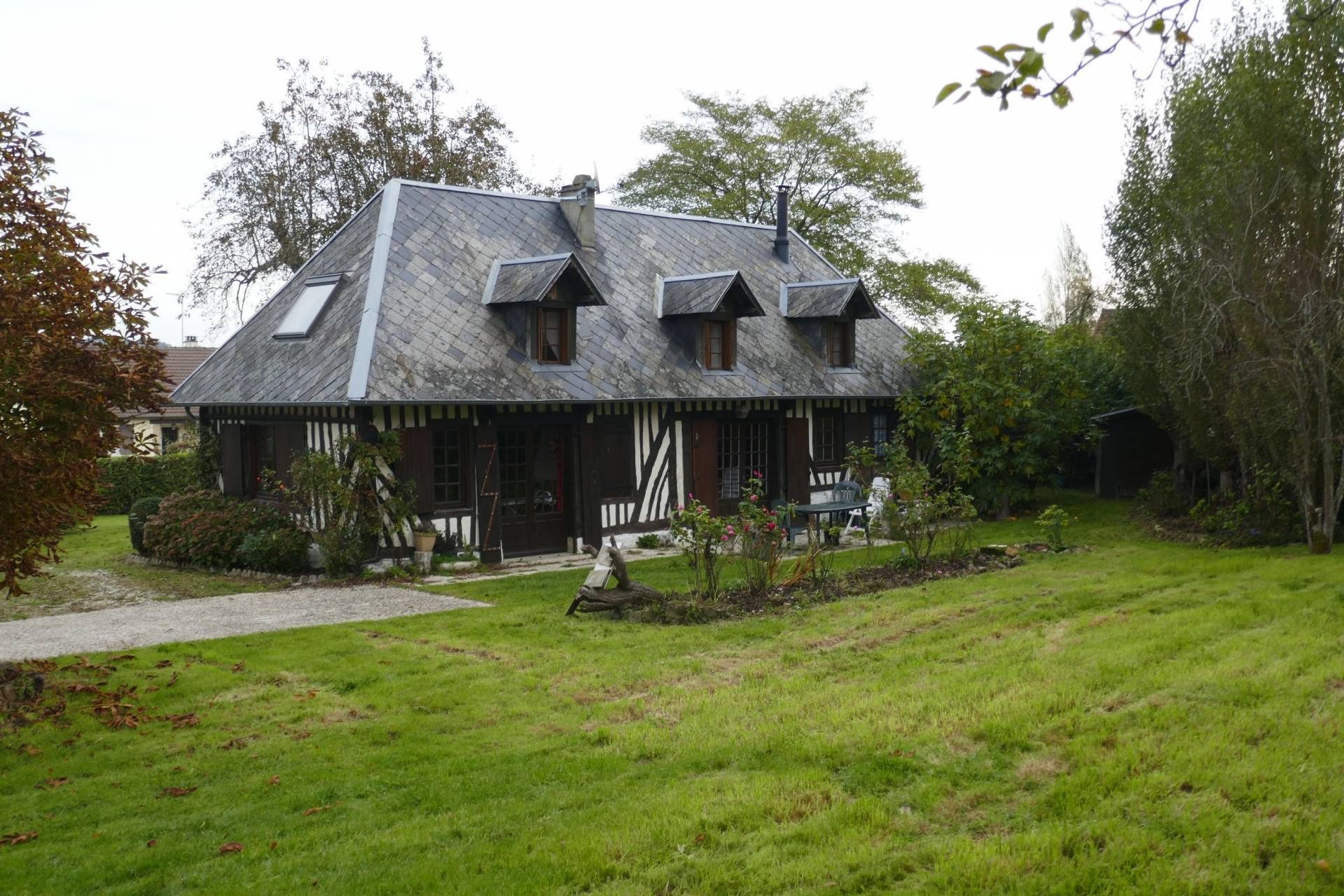 Villa Normande f4,Dozulé,14130,Calvados,Proche Deauville et Cabourg, Viager Occupé ,Dame de 77 ans